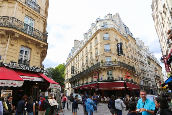 Top locations saisonnières près des champs-Élysées